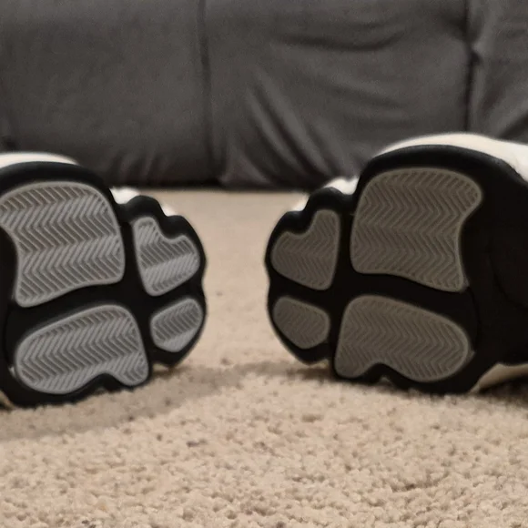 Jordan 6 Rings Smoke Grey - Picture 4 of 5